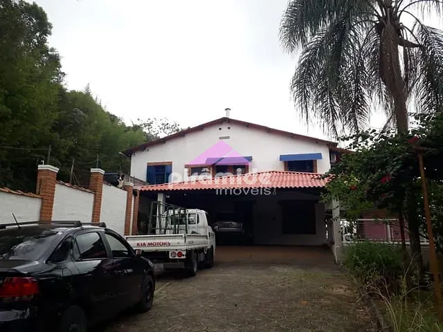Casa com 9120m² 3 quartos e 4 banheiros, à venda, no bairro Pau de Saia em São José dos Campos