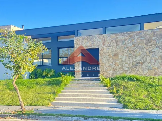 Casa com 436m² 4 quartos e 4 banheiros, à venda, no bairro Condomínio Terras do Vale em Caçapava