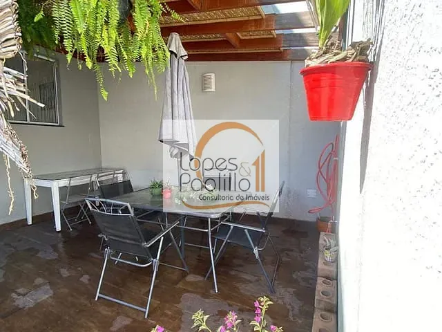 Casa com 100m² 2 quartos e 3 banheiros, à venda, no bairro Jardim Brogotá em Atibaia