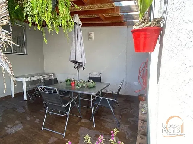 Casa com 100m² 2 quartos e 3 banheiros, à venda, no bairro Jardim Brogotá em Atibaia