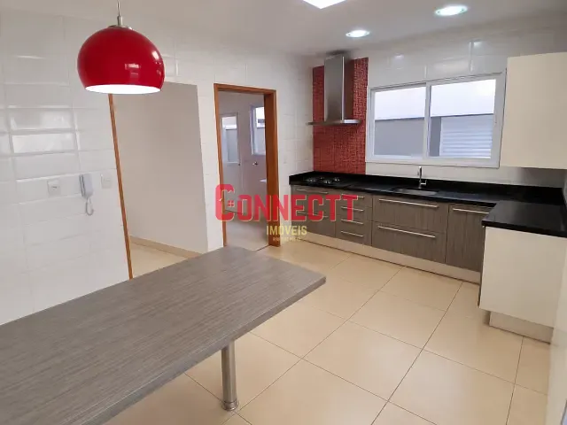 Casa 3 quartos e 5 banheiros, para alugar, no bairro Condomínio Aroeira em Ribeirão Preto