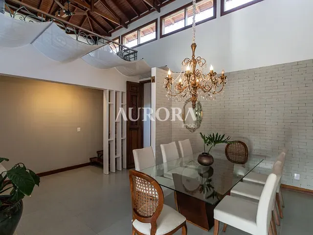 Casa com 680m² 3 quartos e 4 banheiros, à venda, no bairro Tucanos em Londrina