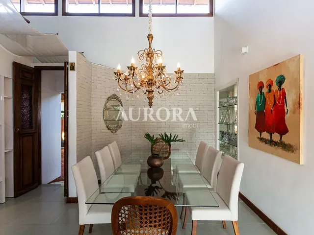 Casa com 680m² 3 quartos e 4 banheiros, à venda, no bairro Tucanos em Londrina