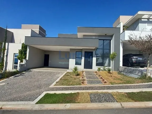 Casa com 326m² 3 quartos e 5 banheiros, à venda, no bairro Roncáglia em Valinhos