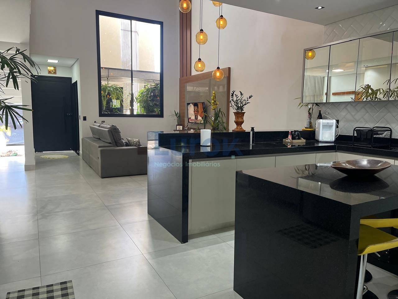 Casa, 4 quartos, 285 m² - Foto 10