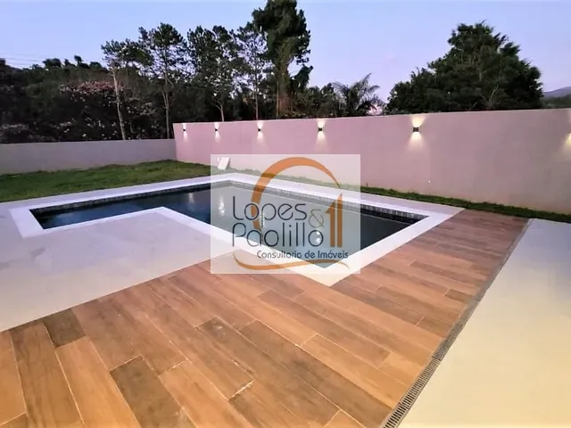 Casa com 420m² 3 quartos e 3 banheiros, à venda, no bairro Portão em Atibaia