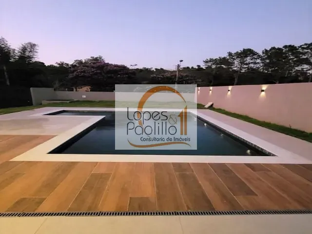 Casa com 420m² 3 quartos e 3 banheiros, à venda, no bairro Portão em Atibaia