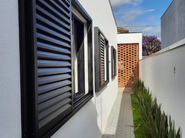 Casa com 300m² 3 quartos e 3 banheiros, à venda, no bairro Residencial Novo Horizonte em Taubaté