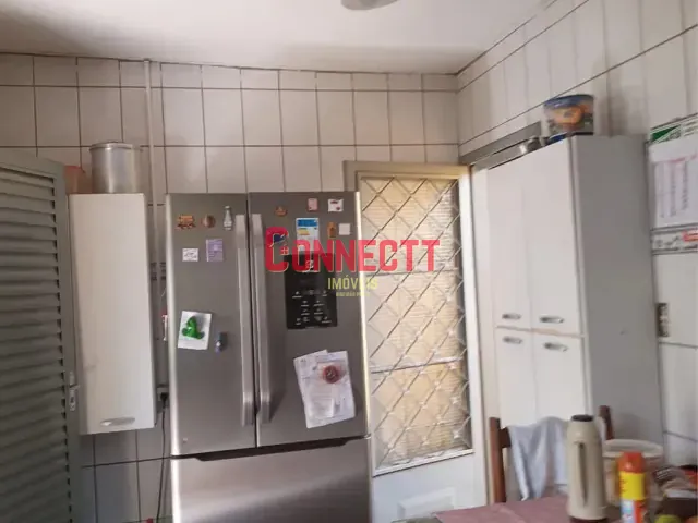 Casa com 200m² 3 quartos e 2 banheiros, à venda, no bairro Quintino Facci II em Ribeirão Preto