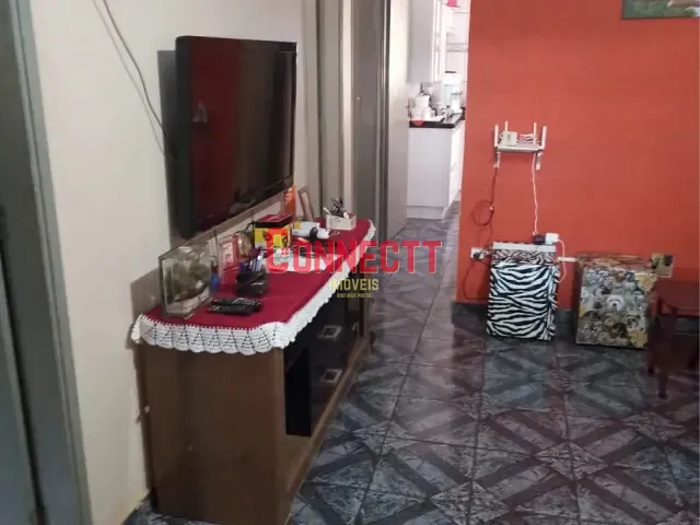 Casa com 200m² 3 quartos e 2 banheiros, à venda, no bairro Quintino Facci II em Ribeirão Preto