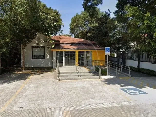 Casa com 900m², para alugar, no bairro Pinheiros em São Paulo