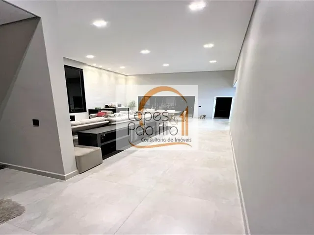 Casa com 600m² 3 quartos e 5 banheiros, à venda, no bairro Condomínio Residencial Reserva Ecológica Atibaia em Atibaia