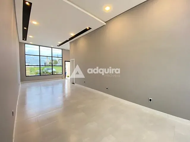 Casa com 180m² 3 quartos e 4 banheiros, à venda, no bairro Uvaranas em Ponta Grossa