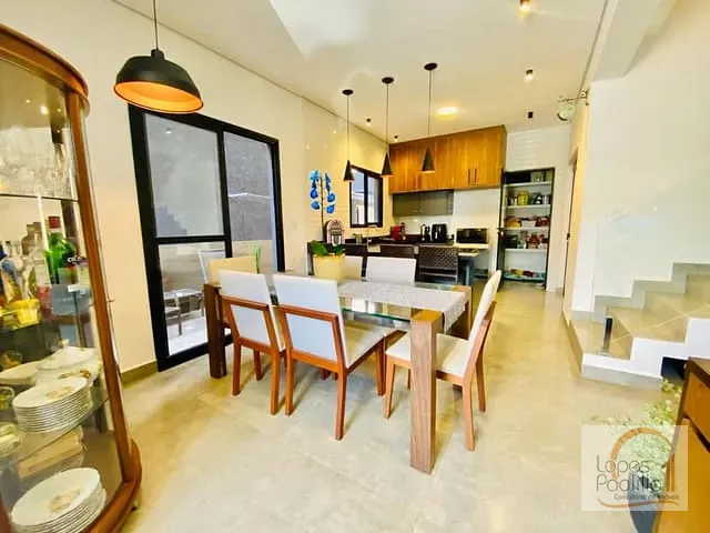 Casa com 207m² 3 quartos e 4 banheiros, à venda, no bairro Ressaca em Atibaia