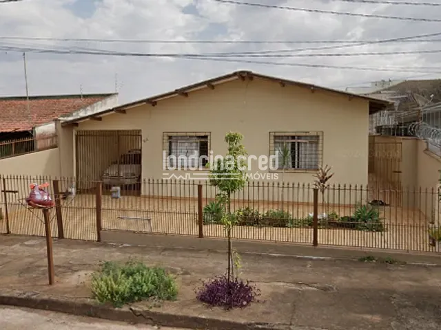Casa com 350m², à venda, no bairro Messiânico em Londrina