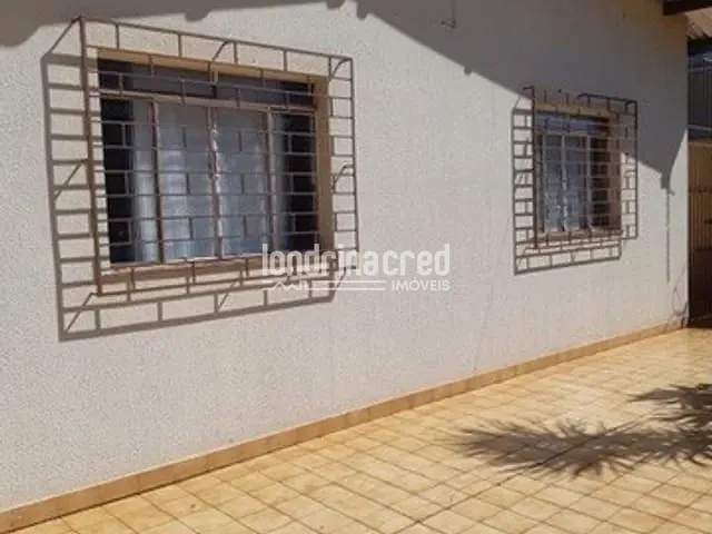 Casa com 350m², à venda, no bairro Messiânico em Londrina