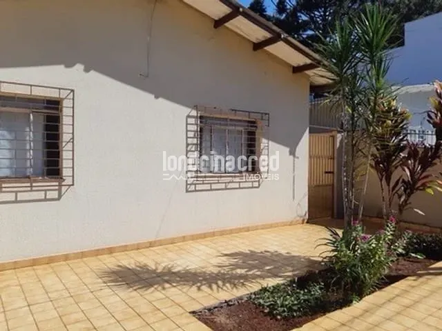 Casa com 350m², à venda, no bairro Messiânico em Londrina