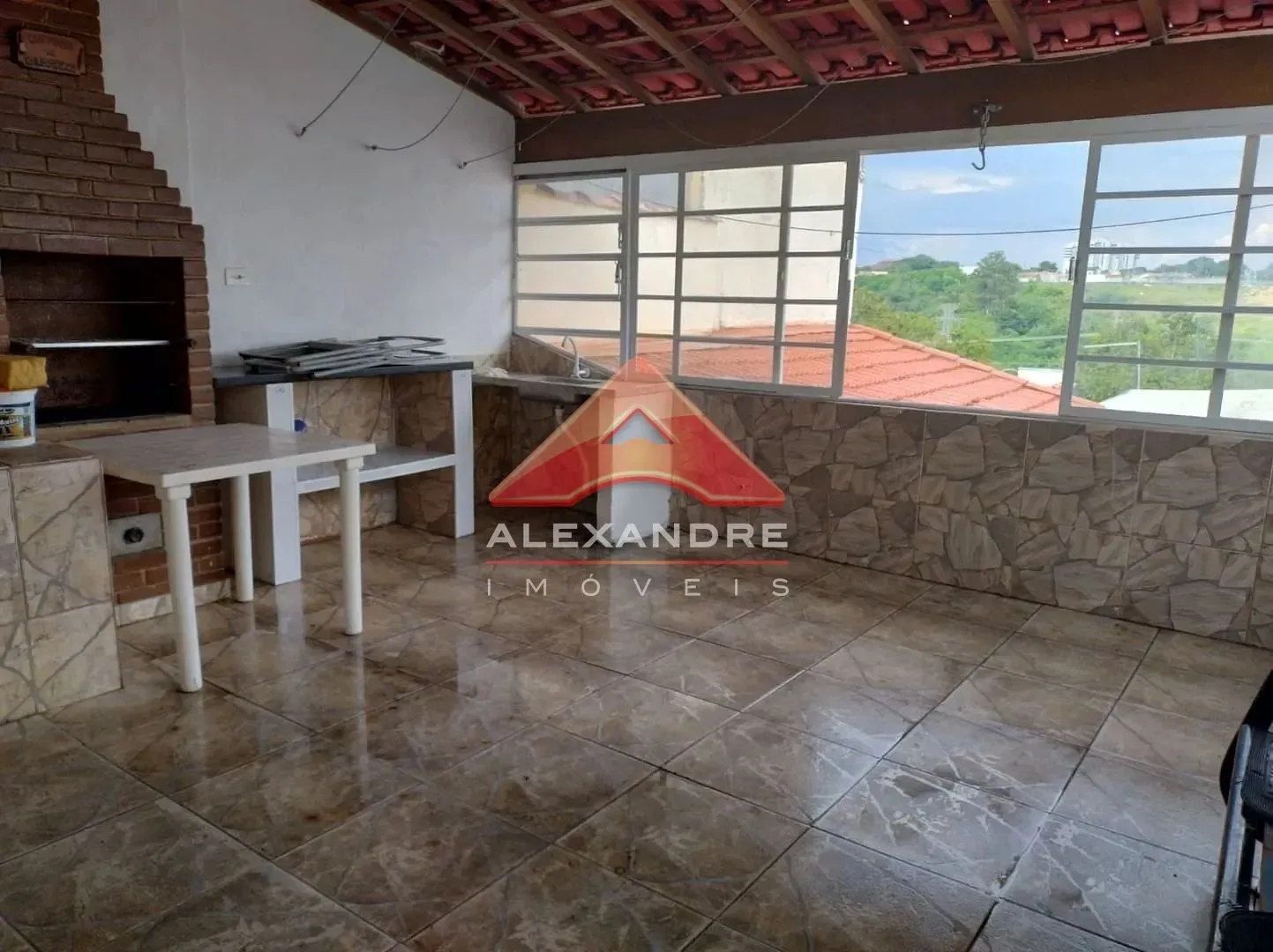 Casa, 3 quartos, 98 m² - Foto 1