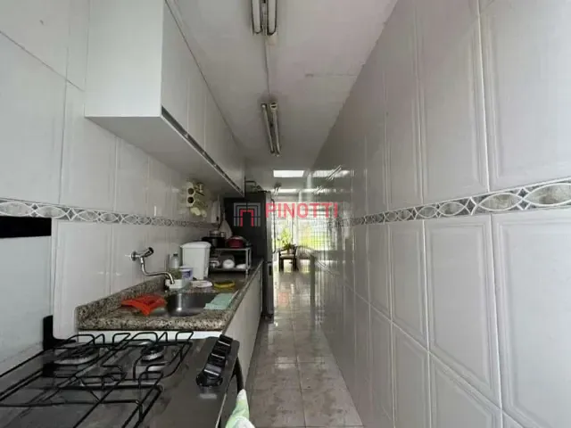 Casa 2 quartos e 2 banheiros, à venda, no bairro Nova Petrópolis em São Bernardo do Campo