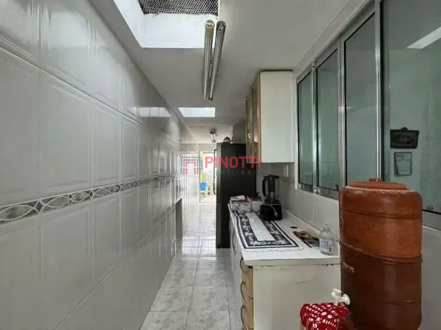 Casa 2 quartos e 2 banheiros, à venda, no bairro Nova Petrópolis em São Bernardo do Campo