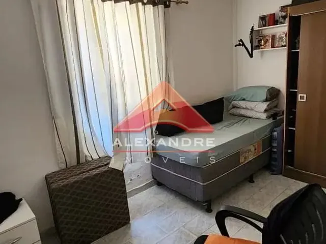 Casa com 150m² 2 quartos e 2 banheiros, à venda, no bairro Vila Tesouro em São José Dos Campos