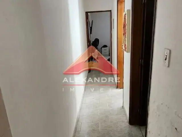 Casa com 150m² 2 quartos e 2 banheiros, à venda, no bairro Vila Tesouro em São José Dos Campos