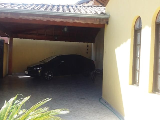 Casa com 267m² 3 quartos e 2 banheiros, à venda, no bairro Santana em Pindamonhangaba