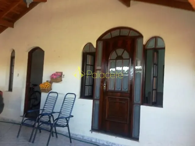 Casa com 267m² 3 quartos e 2 banheiros, à venda, no bairro Santana em Pindamonhangaba