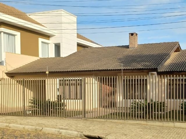 Foto do Casa - Casa à venda com 3 quartos, 1 suíte, Orfãs, Ponta Grossa, PR | Adquira Imóveis