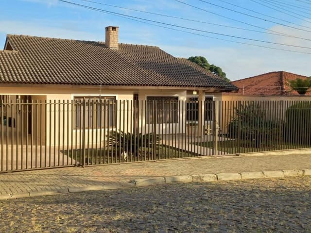 Foto do Casa - Casa à venda com 3 quartos, 1 suíte, Orfãs, Ponta Grossa, PR | Adquira Imóveis