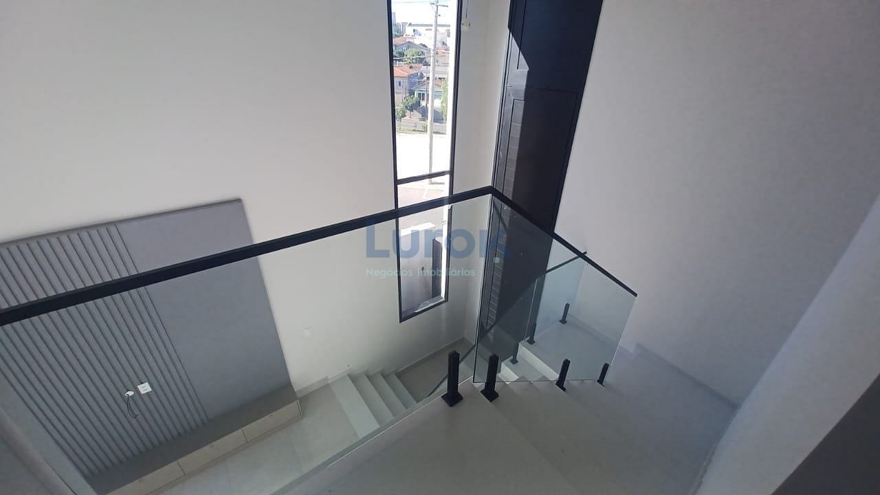 Casa, 3 quartos, 232 m² - Foto 9