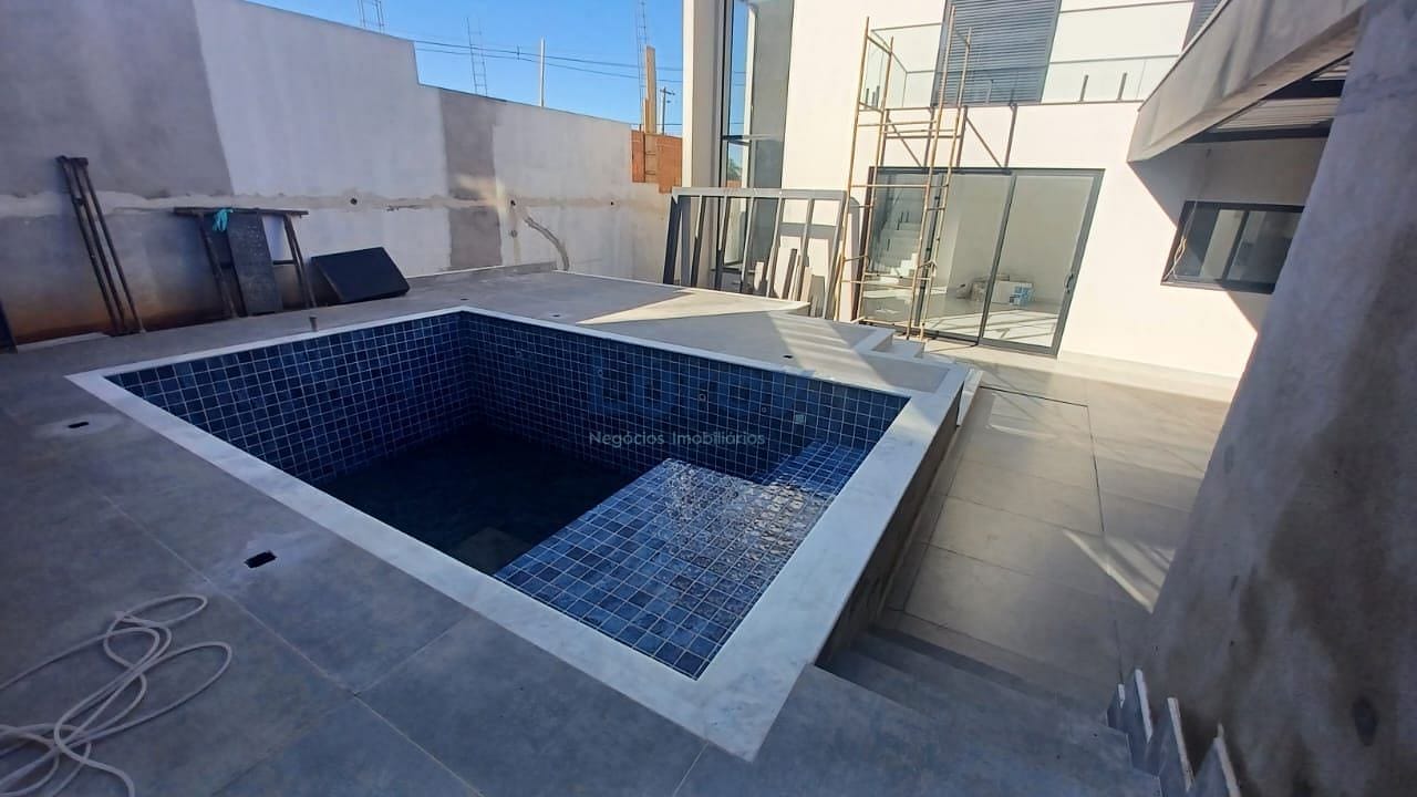 Casa, 3 quartos, 232 m² - Foto 32