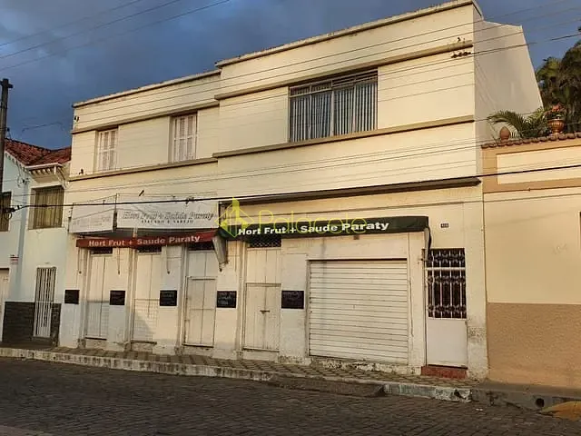 Casa com 600m² 4 quartos e 1 banheiro, à venda, no bairro Pedreira em Guaratinguetá