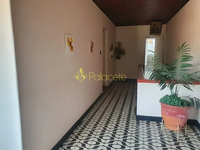 Casa com 600m² 4 quartos e 1 banheiro, à venda, no bairro Pedreira em Guaratinguetá