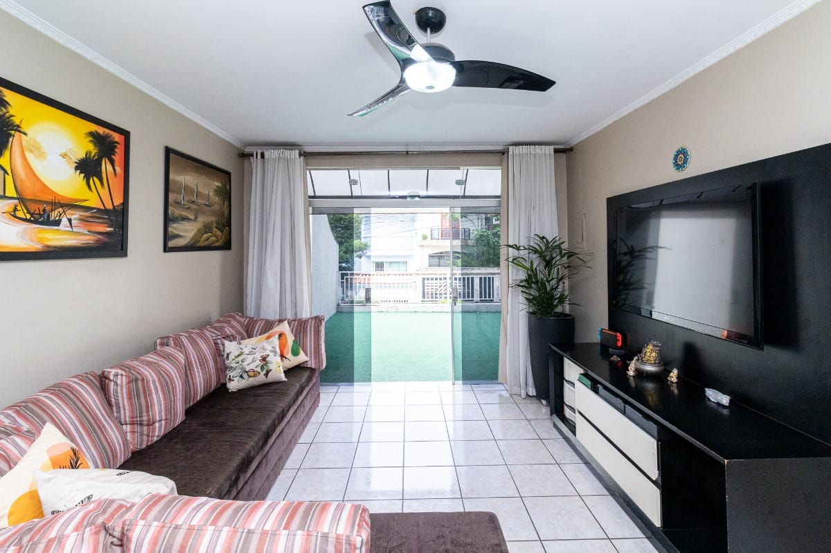 Foto do Casa-Casa tipo para venda em City Pinheirinho com 3 quartos, sendo 1 suíte, 184m²
