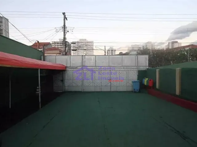 Casa à venda, no bairro Vila Antonieta em São Paulo