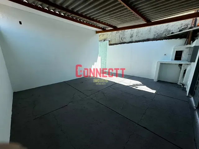 Casa 2 quartos e 1 banheiro, para alugar, no bairro Parque Ribeirão Preto em Ribeirão Preto