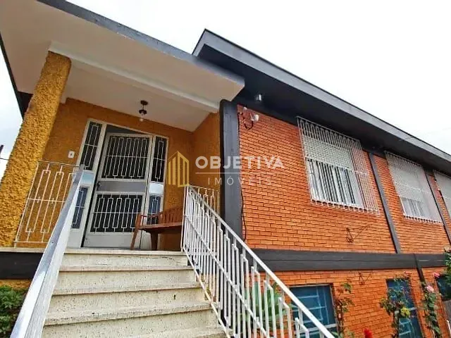Casa 3 quartos e 2 banheiros, à venda, no bairro Jardim Sabará em Porto Alegre