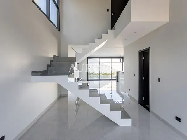 Casa com 364m² 3 quartos e 4 banheiros, à venda, no bairro Jardim da Luz em Londrina