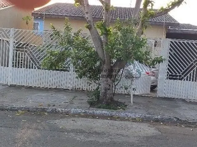 Casa com 400m² 3 quartos e 2 banheiros, à venda, no bairro Cidade Morumbi em São José dos Campos