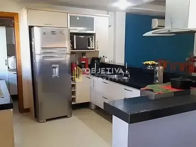 Casa 3 quartos e 5 banheiros, para alugar, no bairro Jardim Itu em Porto Alegre