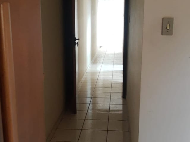 Casa com 180m² 2 quartos e 1 banheiro, para alugar, no bairro Vila Santa Fé em Taubaté