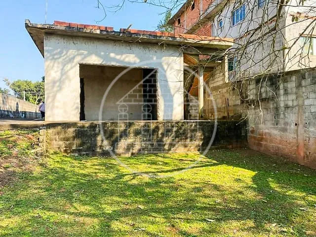 Casa com 545m² 2 quartos e 3 banheiros, à venda, no bairro Jardim Casa Grande em São Paulo