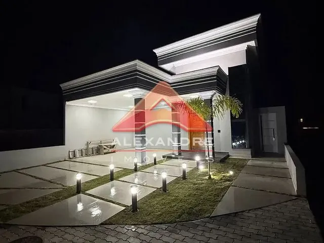 Casa com 310m² 3 quartos e 3 banheiros, à venda, no bairro Reserva do Vale em Caçapava