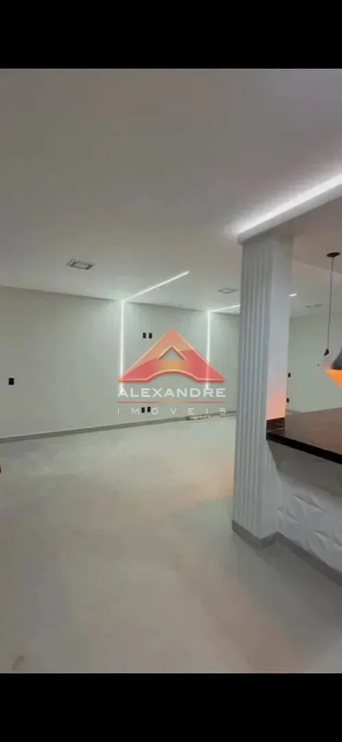 Casa, 3 quartos, 240 m² - Foto 2