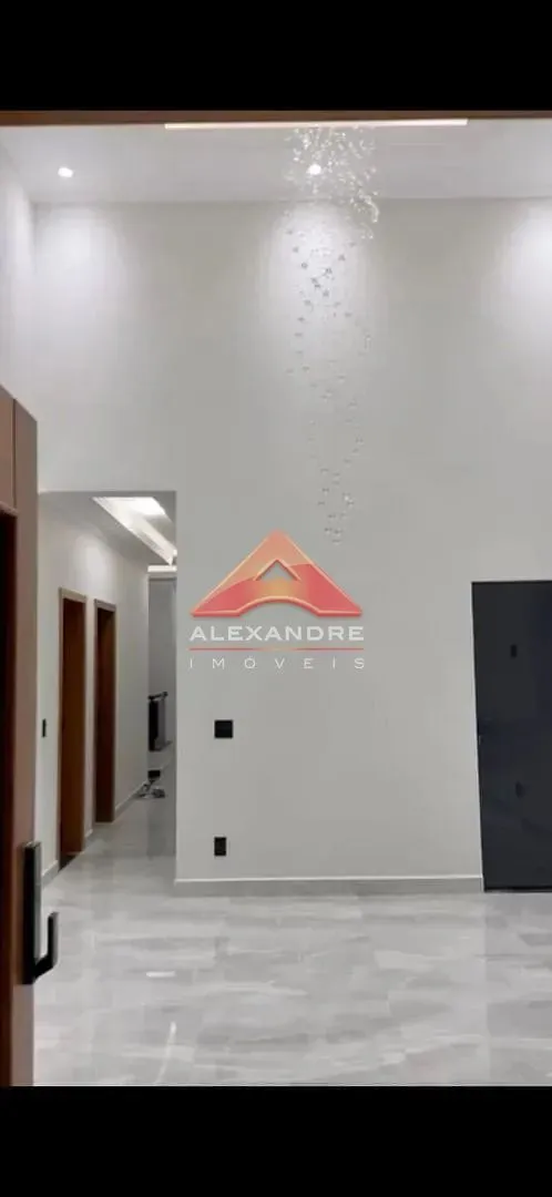 Casa, 3 quartos, 240 m² - Foto 1
