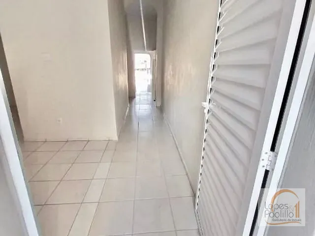 Casa com 190m² 4 quartos e 2 banheiros, para alugar, no bairro Centro em Atibaia
