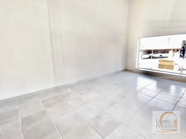 Casa com 190m² 4 quartos e 2 banheiros, para alugar, no bairro Centro em Atibaia