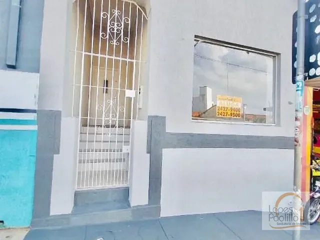 Casa com 190m² 4 quartos e 2 banheiros, para alugar, no bairro Centro em Atibaia