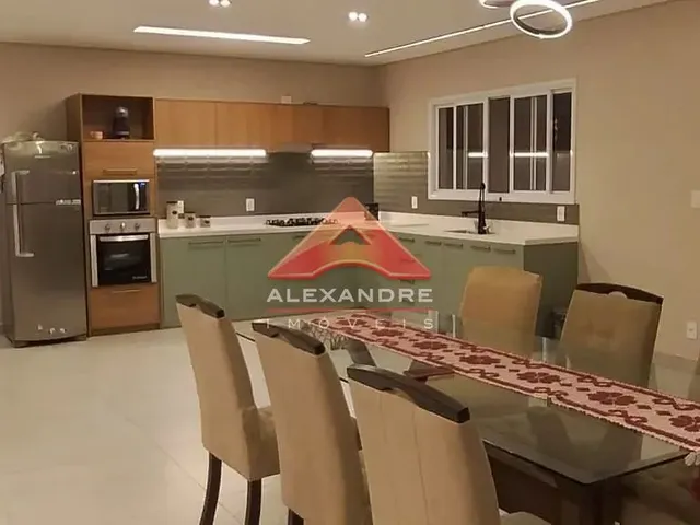 Casa com 540m² 4 quartos e 1 banheiro, à venda, no bairro Condomínio Residencial Ecopark Bourbon  em Caçapava